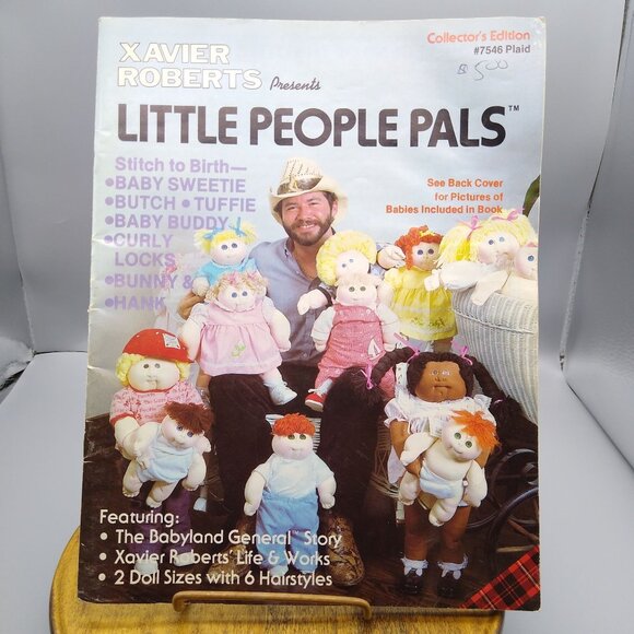 Xavier Roberts Presents Little People Pals Doll Vintage 1982 Book with UNCUT - Picture 1 of 3